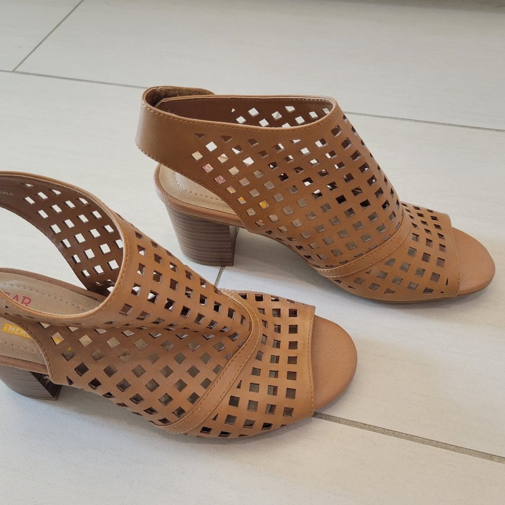 Womens Tan Light Brown Heels Booties